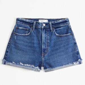 NWT Abercrombie & Fitch Curve Love High Rise Mom Short Size 34/18